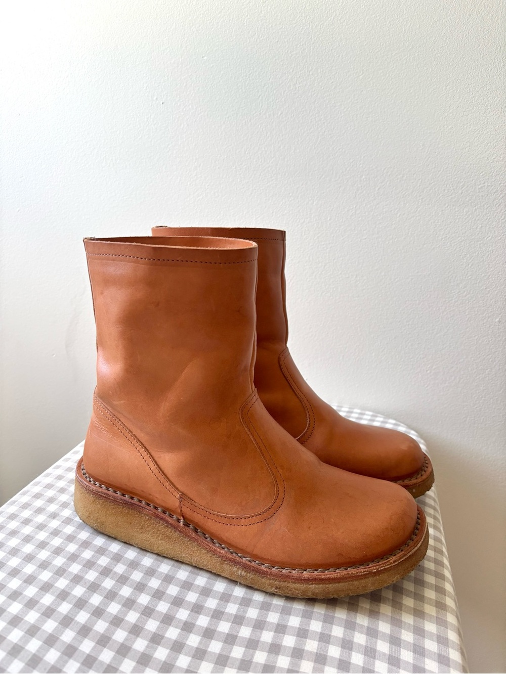 Swedish Hasbeens Classic Tan Leather Gum sole Women's Boots